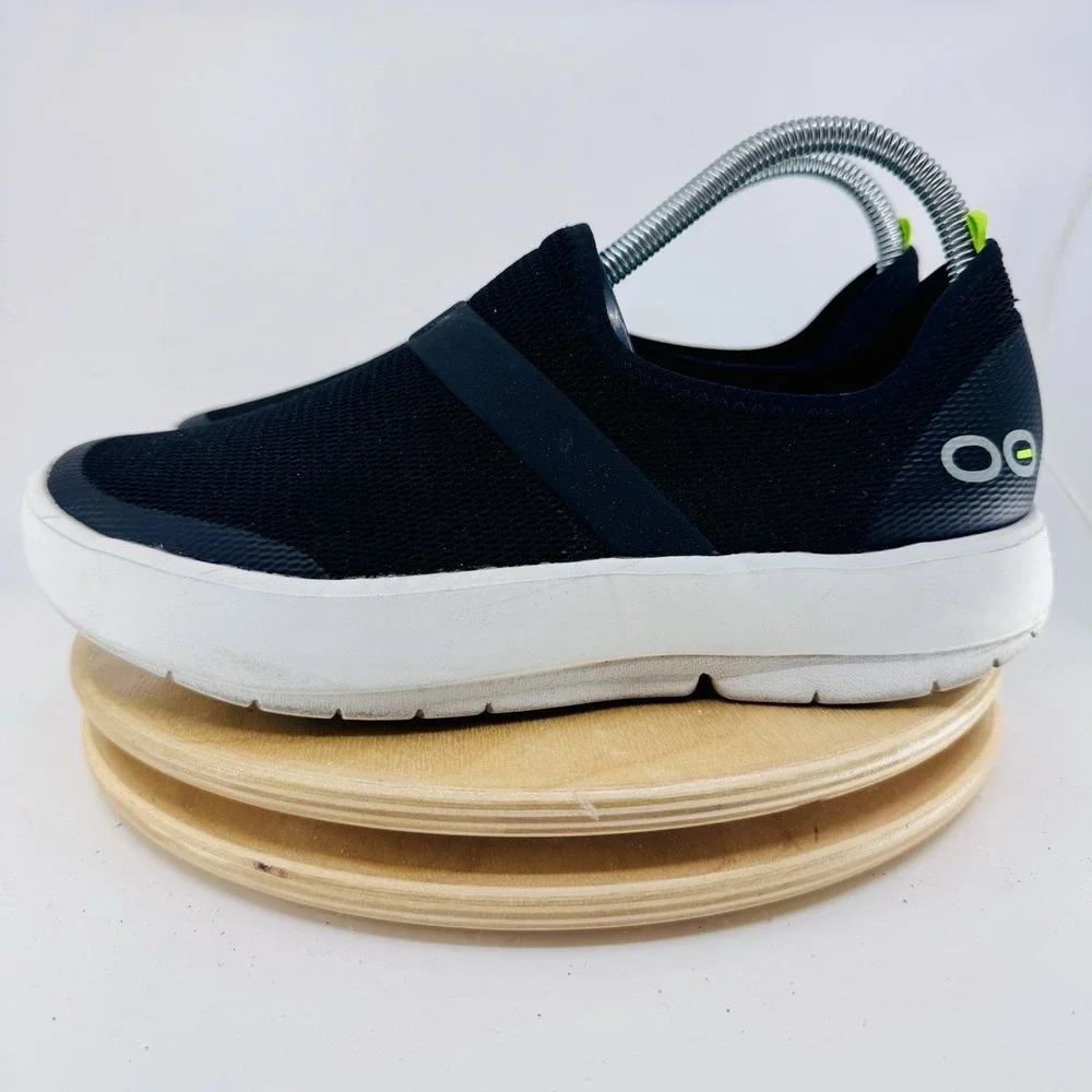 OOFOS OOmg Sport Low Recovery Shoes Women's 9 Black Slip On Walking Comfort - Picture 2 of 6